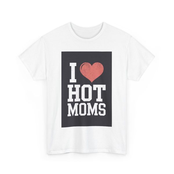 Hot Mom Love - T-shirt - Image 3
